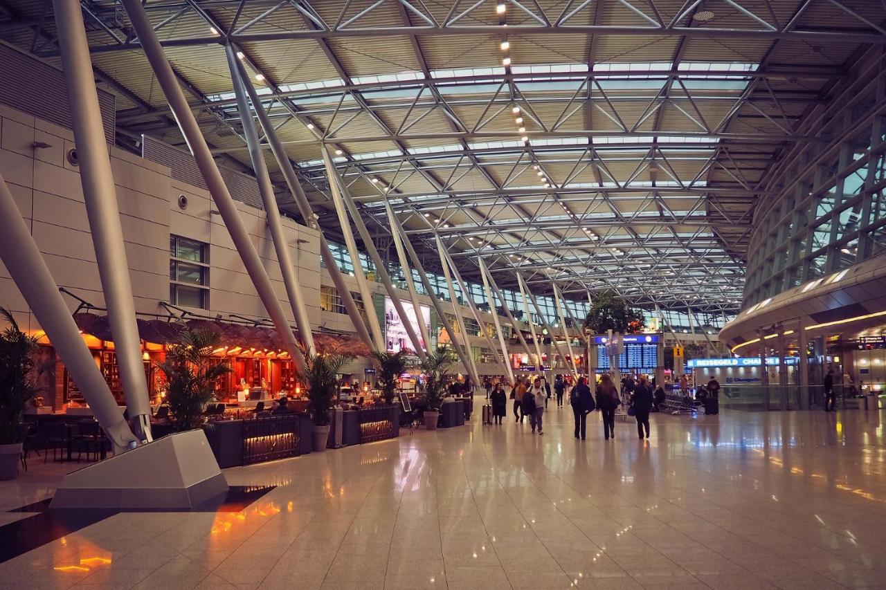 Hoxton Pride At Delhi Airport Hotel New Delhi